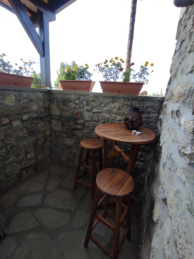Apartamento Kisház a szőlőhegyen Balatonakali Exterior foto